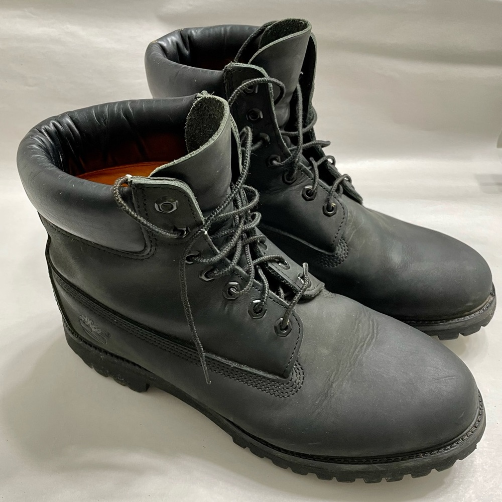 Men’s 10.5 Timberland boots black leather